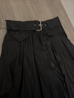 Express Black Pleated Pleather Midi Skirt with Matching Belt